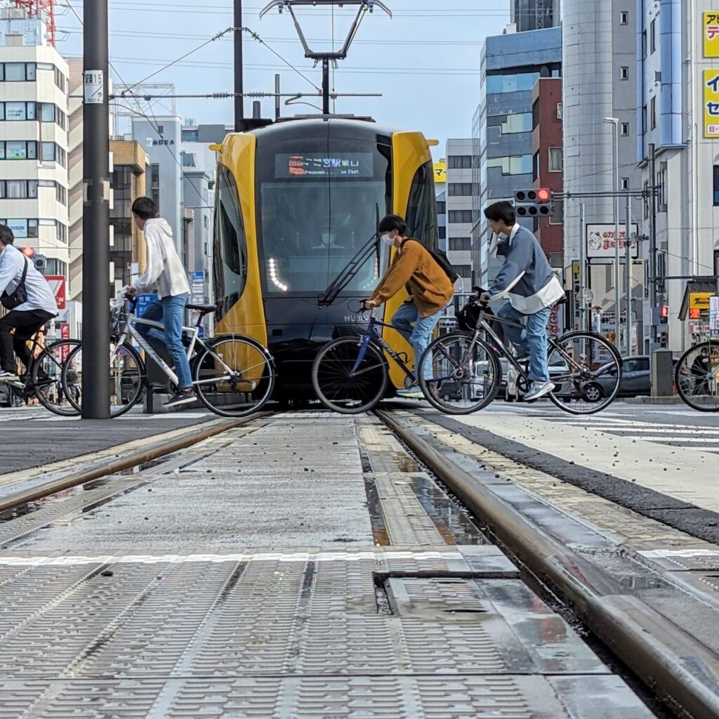 ライトライン（次世代型路面電車LRT）